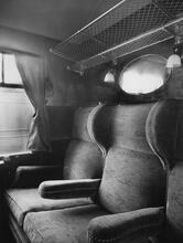 BR(E) First Class Corridor Coach (FK) No E1306  Compartment (Ref 011101)