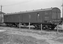012210   GUV Mk 1 No M86226. Worcester (OWW @ approx 120¾mp). 8 October 1975 (Ref: 012210)