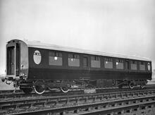 BR(E) Third Class Corridor Coach (TK) No. E1515 (Ref: 011108)