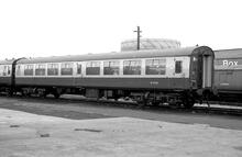 Mk1 TSO W4729 (XP64 stock); – blue/white; Worcester 27 March 1976. (Ref: 012335E 76_1_14)