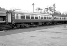 Mk1 SK W25508;  – blue/white; Worcester 27 March 1976. (Ref: 012336E 76_1_15)