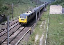 87257 BR electric loco class 87, 87257Weedon Road Bridge 20 May 1975 (Ref: 017023)