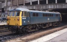 86318 BR electric loco. Class 86/3 86318..  Birmingham New Street  25 May 1983. (Ref: 017161)