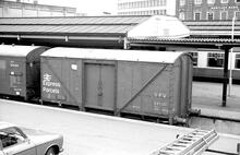 VXV Formerly SPV E87235 Express parcels van – blue white letters;  Woking 5 June 1976 (Ref: 012348E 76_1_27)