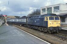 017124  47552 BR diesel electric loco, class 47/4, no 47552. Moreton in Marsh 4 February 1981