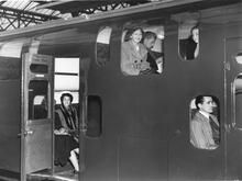 4-DD Double Deck Carriage.
