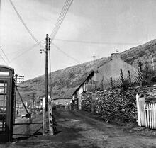 Pont-Rhyd-y-Fen aqueduct & viaduct, opposite Pont Rhydd Post Office, facing West.  April 1963