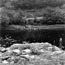Ynysygeinon Tramroad (2) Pant-Y-Ffynon. Remains of bridge over River Tawe from SN 760071. October 1962