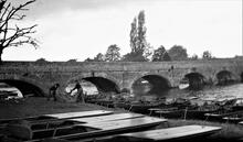Stratford & Moreton Railway, Stratford-on-Avon. Tramroad bridge over River Avon from the boat landing. 20 May 1932 (5)