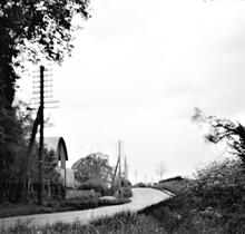 Stratford & Moreton Railway, Oblique level crossing at Ailstone Farm, Atherstone-on-Stour.  20 May 1932 (23)
