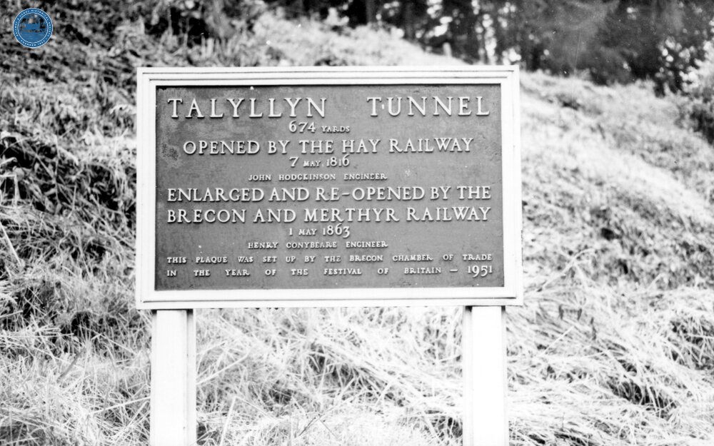 Talyllyn Tunnel Noticeboard (BND @ c. 4m)