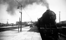 Banbury (DCL @ 86m 16ch), looking south. LNER A3 4-6-2 No 60102 “Sir Frederick Banbury”
