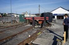 017364  Buffer stops + Mark.  Lostwithiel 25 October 1993 (MLN3 @ 277m 36ch)
