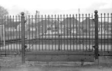 Bramley Station (BKE @ 46m 41ch) Detail of gates in fence at north end of west platform. (Ref: 325219E   PC8_11)