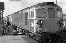 Bramley Station (BKE @ 46m 41ch) Class 33/1 on push pull leaving for Reading (pushing) (Ref: 325220 E  C8_12)