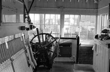 Bramley (BKE @ 46m 41ch) Interior of signal box - gate wheel and lever frame (Ref: 325239E  C8_31)