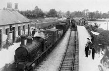  South Cerney & Ashton Keynes Station c. 1900. (AND @ 42m 51ch) (Ref: 010615)