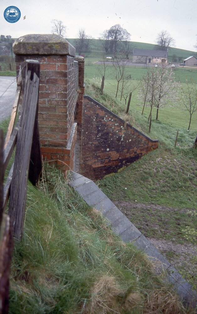 017307 MSWJR overbridge Collingbourne Kingston SO241560.  Collingnbourne 24 April 1989 (AND @ 9m 45ch)