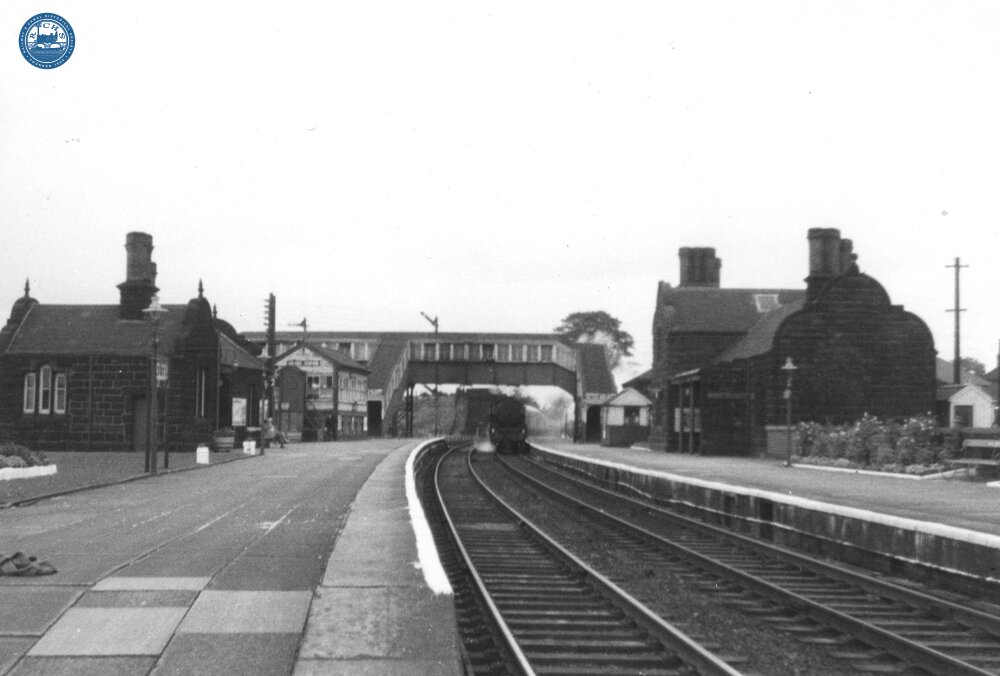 Helsby station (CHW1 @ 7m 34ch) looking north. 05 August 1963