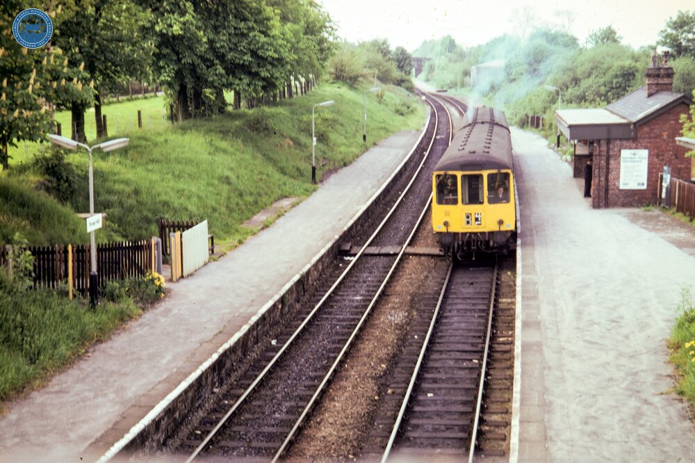 Rose Hill Marple station (MRH @ 10m 04ch). 27 May 1975
