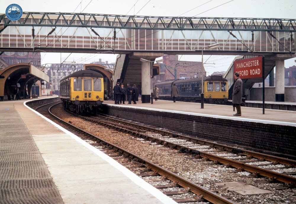 Manchester Oxford Road station (COL @ 189m 29ch). 05 May 1969