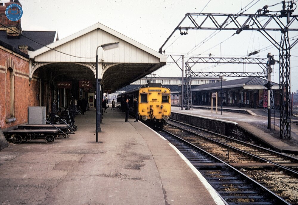 Altrincham & Bowdon station (CDM1 @ 7m 74ch) from the Southwest. 14 March 1970