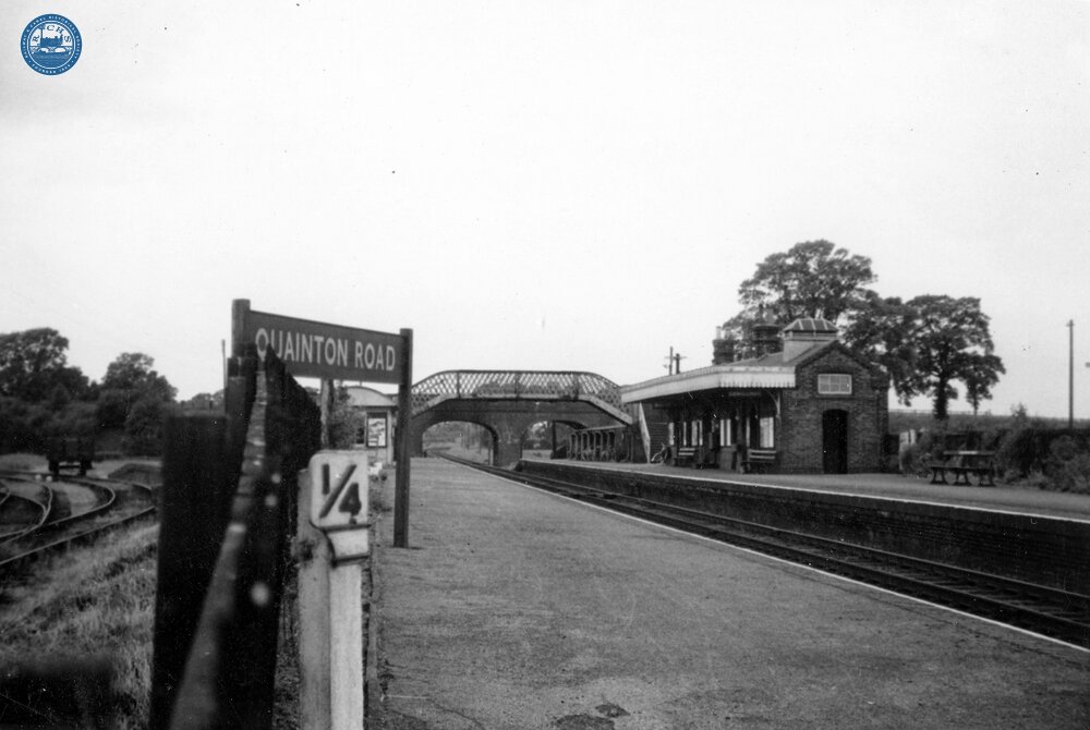 Quainton Road station (MCJ2 @ 44m 21ch), looking north. 7 June 1961