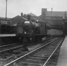 Oldham Clegg St. 67417 running round its coaches. 02 May 1959