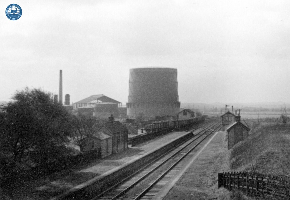 Dinnington and Laughton station (BKS @ 4m 26ch). 03 April 1961
