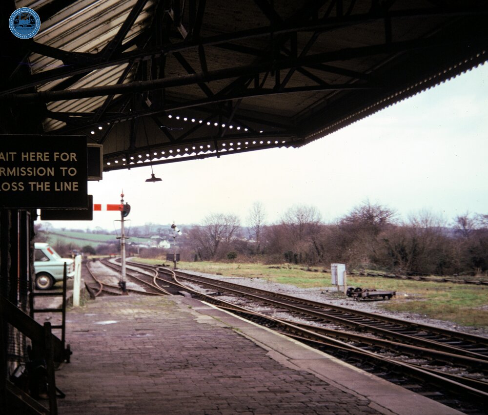 Llandeilo station (LLA @ 18m 07ch), looking North. 24 January 1975