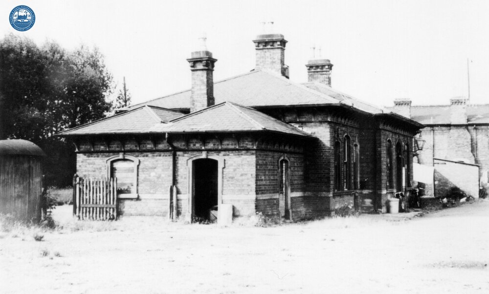 Market Bosworth Station Exterior, August 1959 (ASE 10m 61ch)