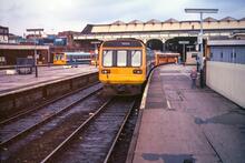 Manchester Victoria (MVE1 & MVM @ 0m 00ch). 3 colours of Pacers. 23 April 1989