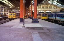 Manchester Victoria (MVM @ 0m 00ch). Suburban platforms. 15 May 1989