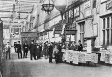 Carlisle Citadel Station - 1900  (CGJ7 @ 69m 09ch & WCM1 @ 0m 00ch).- Platform Bookstall (Ref: 030074)