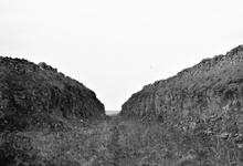 Hurdlow Town, rock cutting. 30 April 1932 (024376-38)