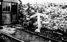 Middleton Top Gradient Post and Signal Box.