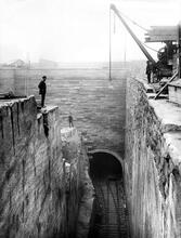 Edge Hill. Widening the cutting and opening up the tunnel 1880-1885. (WJL4 @ c.193m) (Ref: 031162)