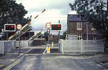 Woodsmoor Level Crossing (BEJ @ 1m 11ch). 27 June 1985