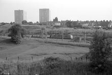 012015Rugby (LEC1 @ approx 82¼mp). Class 86 86229 travelling westbound into Rugby. 7 August 1975 (Ref: 012015)