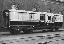 WCJS 8-wheel Post Office coach No 187