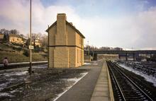 Chinley station (TTA1 @ 169m 40ch), looking East. 23 February 1986