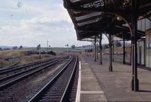 017075 Hellifield (SKW1 @ 231m 20ch). West side of platform looking North. 05 September 1975 (ref. 017075)
