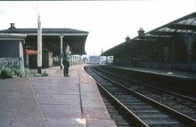 Shipley Station (SBF @ 205m 73ch). Platforms 3 and 4, looking NNE towards Leeds Jcn. 13 May 1968