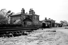 Wingfield Station, forecourt side (SPC8 @ 141m 11ch)