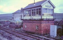 Blea Moor Signalbox (SAC @ 248m 40ch), and house. 05 July 1986