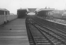 Barnsley Court House station (BAM2 @ 174m 50ch), looking south. 28 March 1964