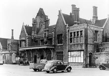 Lincoln Central Station 1953 - Entrance. (SPD3 @ 82m 41ch) (Ref: 030232)