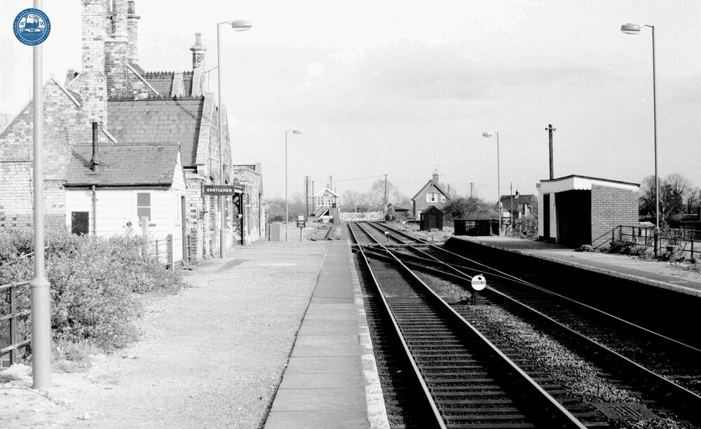 Saxilby station (SPD3 @ 88m 51ch). 15 April 1971