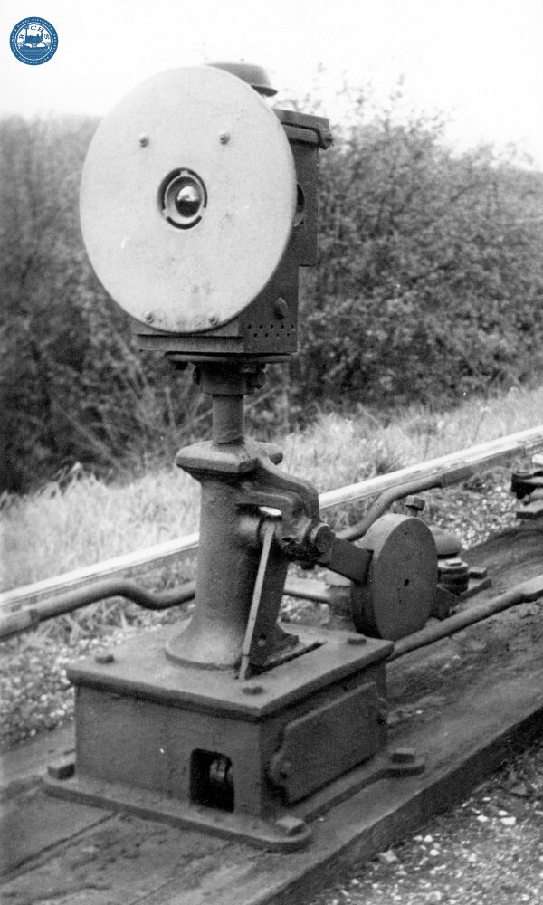  Pickburn & Brodsworth (DEN @ 4m 59ch). H&BR Ground Frame Signal No 10. 20 May 1956