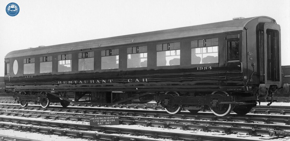 LNER Third Class Restaurant Car (RT) No 1984